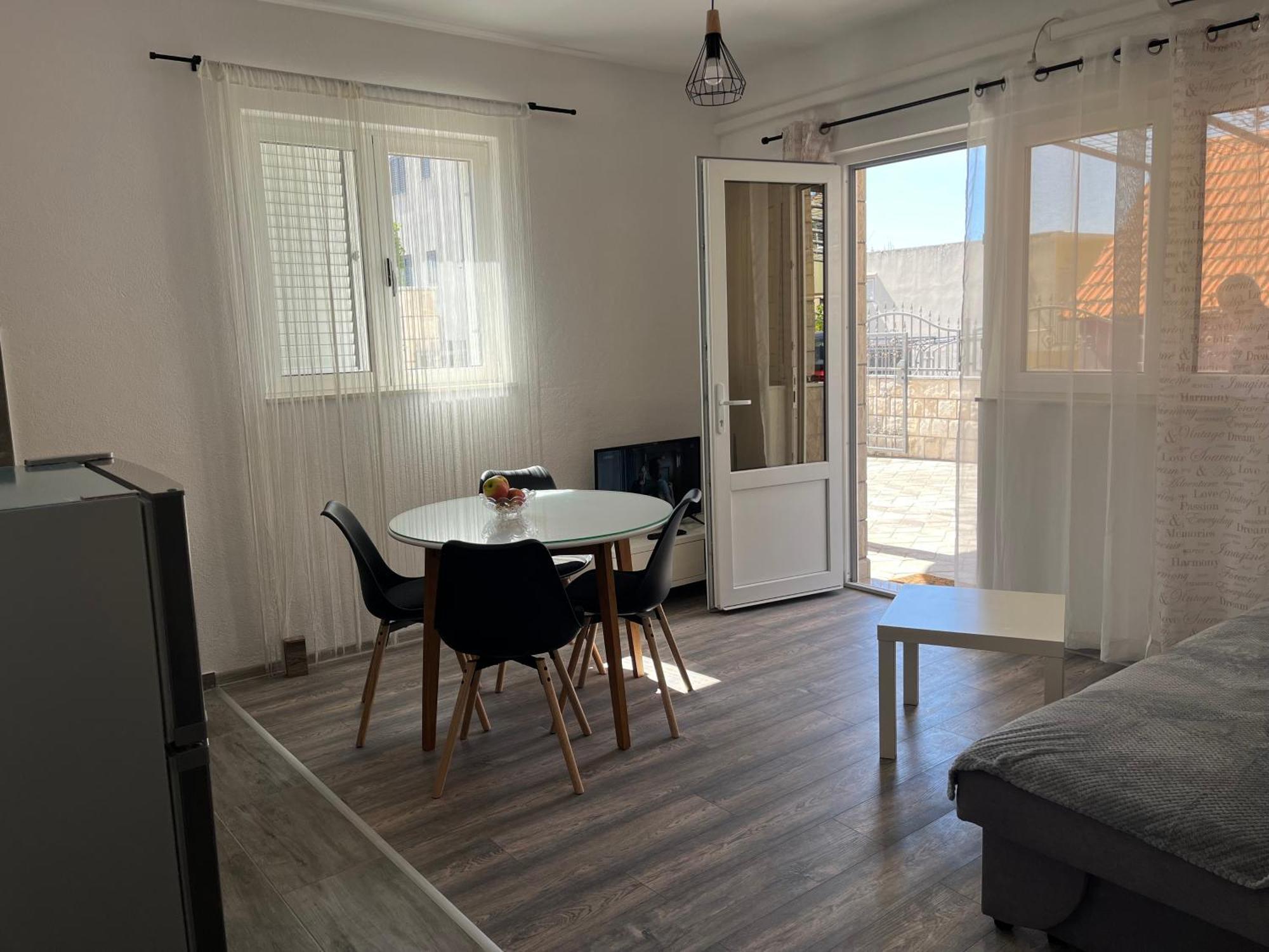 Apartment Makarska M&I, Free Private Parking Dış mekan fotoğraf