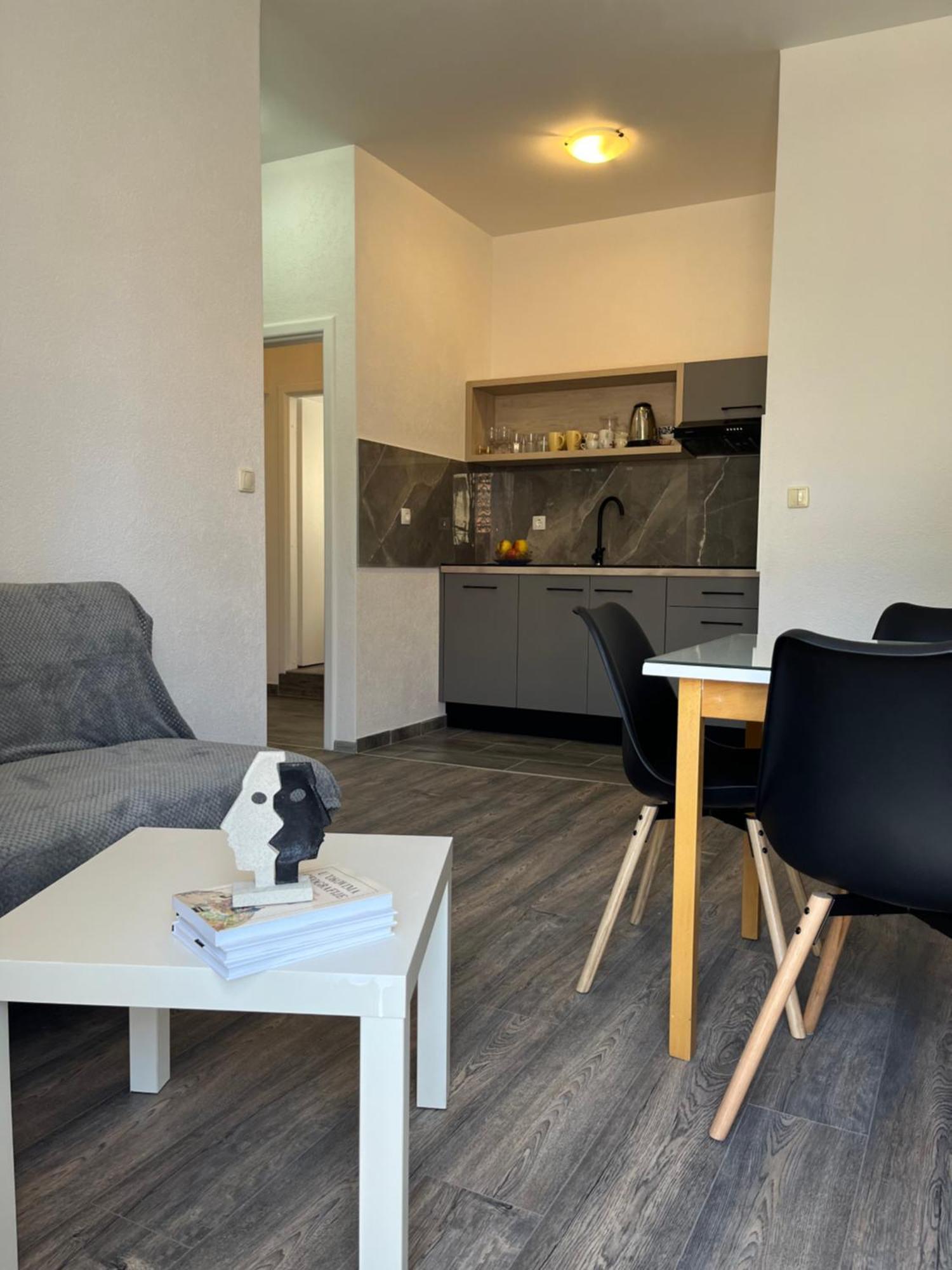 Apartment Makarska M&I, Free Private Parking Dış mekan fotoğraf