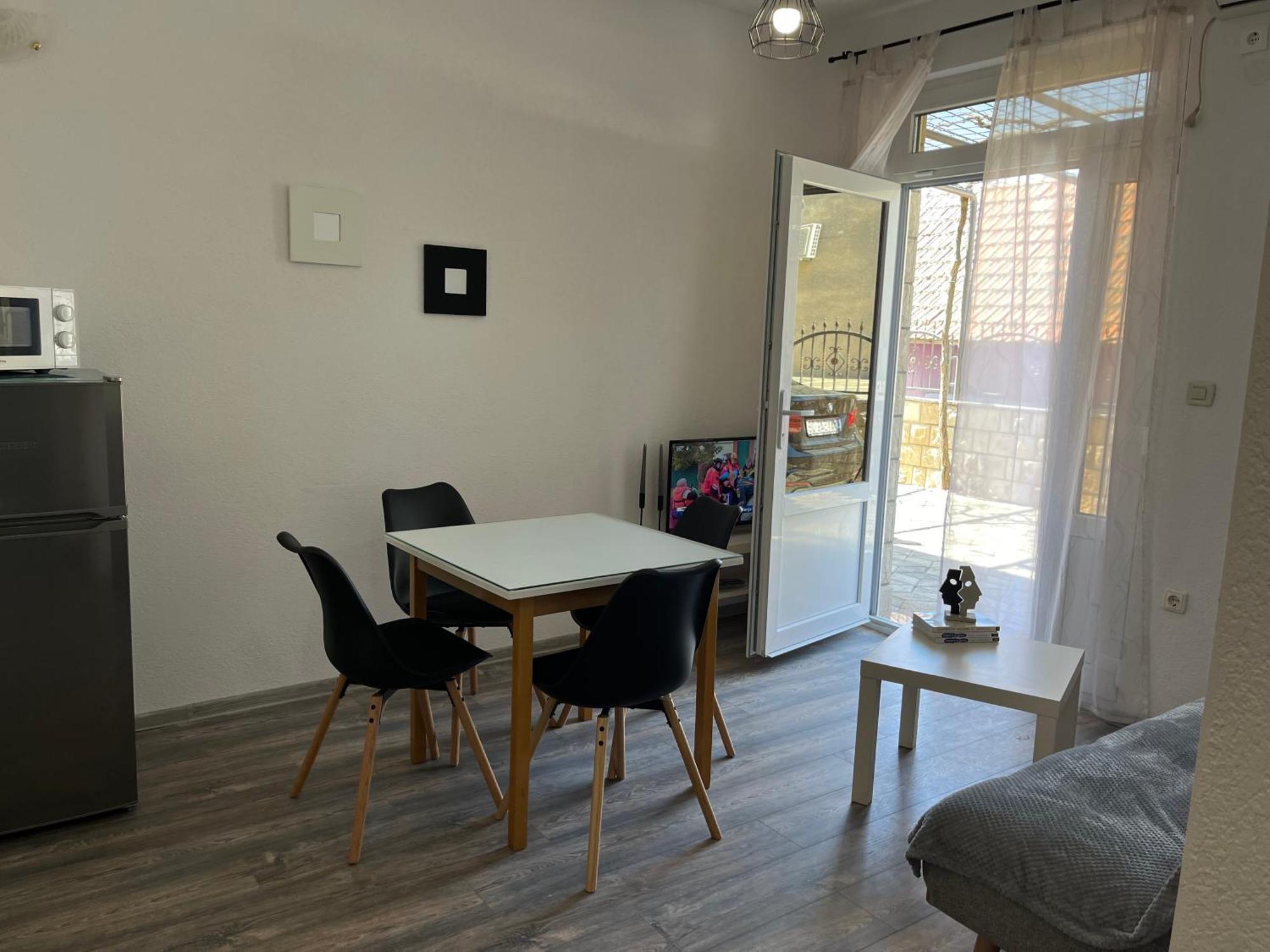 Apartment Makarska M&I, Free Private Parking Dış mekan fotoğraf