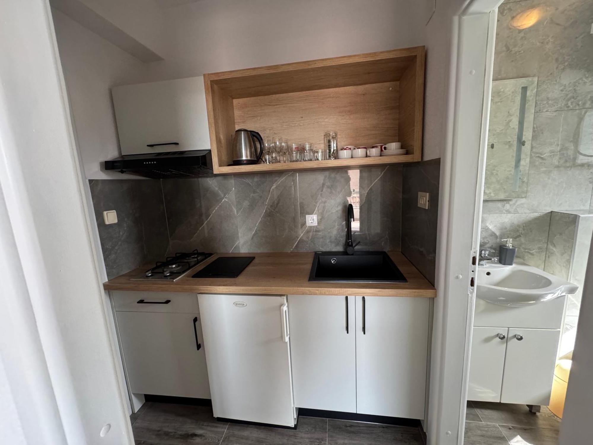 Apartment Makarska M&I, Free Private Parking Dış mekan fotoğraf