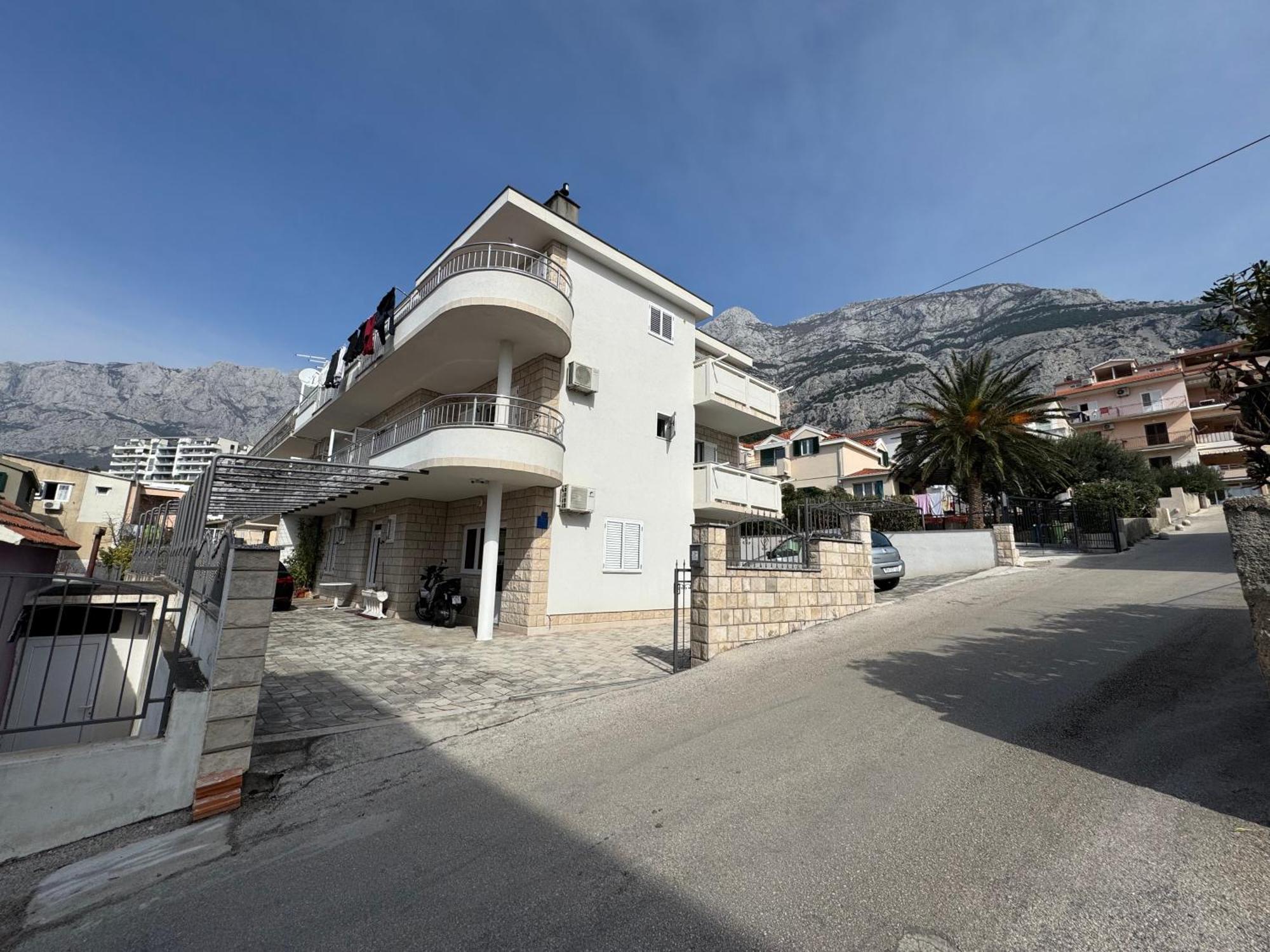 Apartment Makarska M&I, Free Private Parking Dış mekan fotoğraf