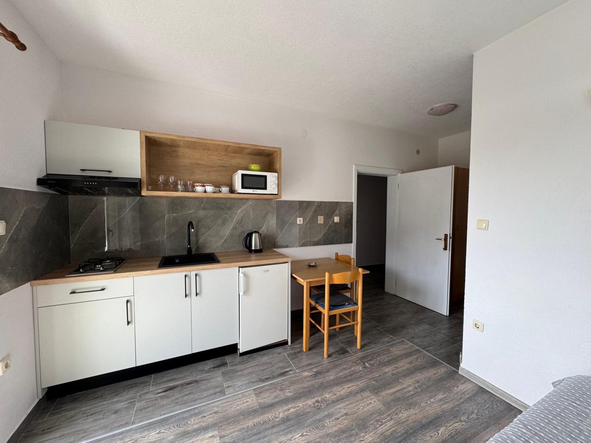 Apartment Makarska M&I, Free Private Parking Dış mekan fotoğraf