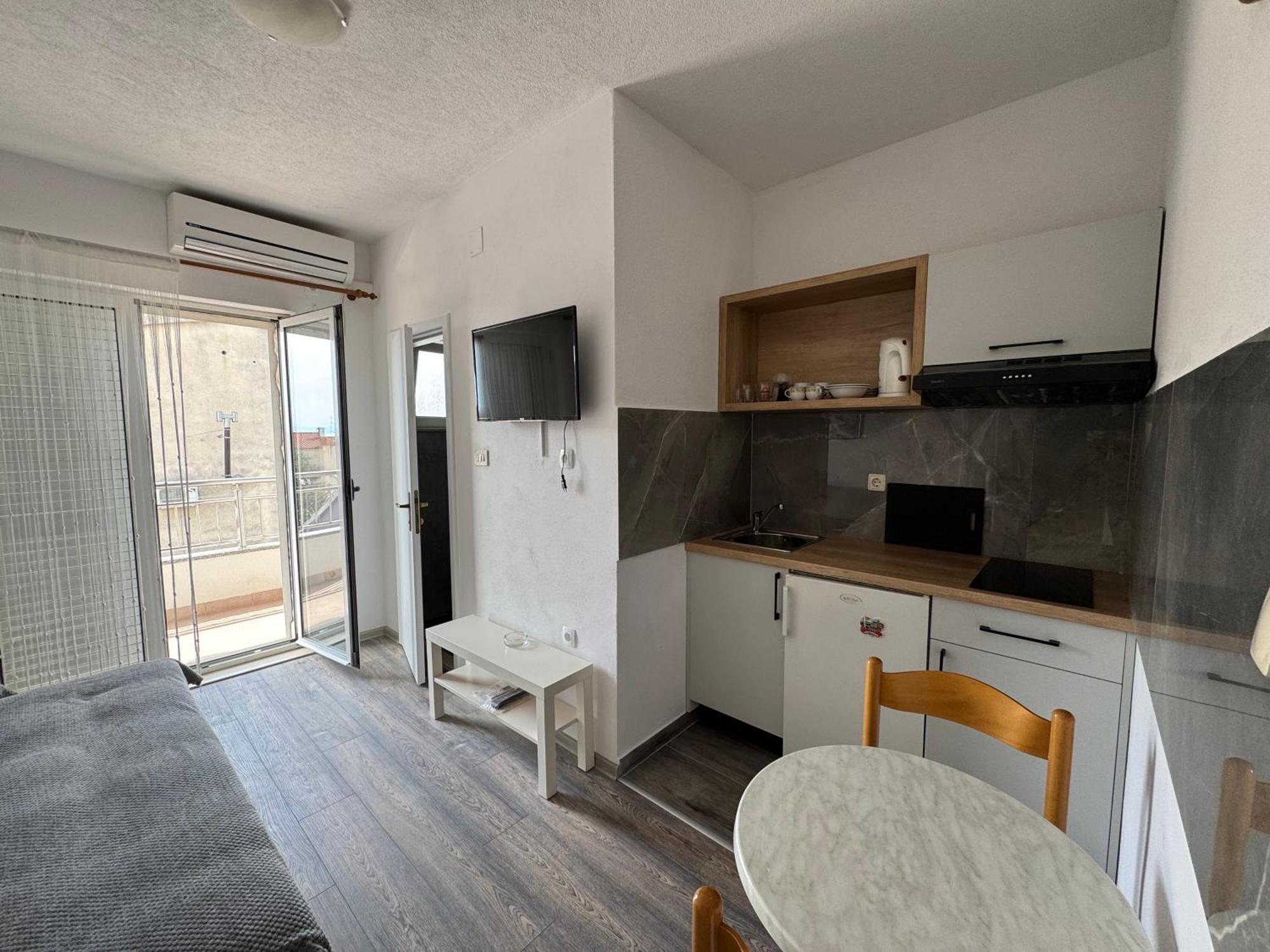 Apartment Makarska M&I, Free Private Parking Dış mekan fotoğraf